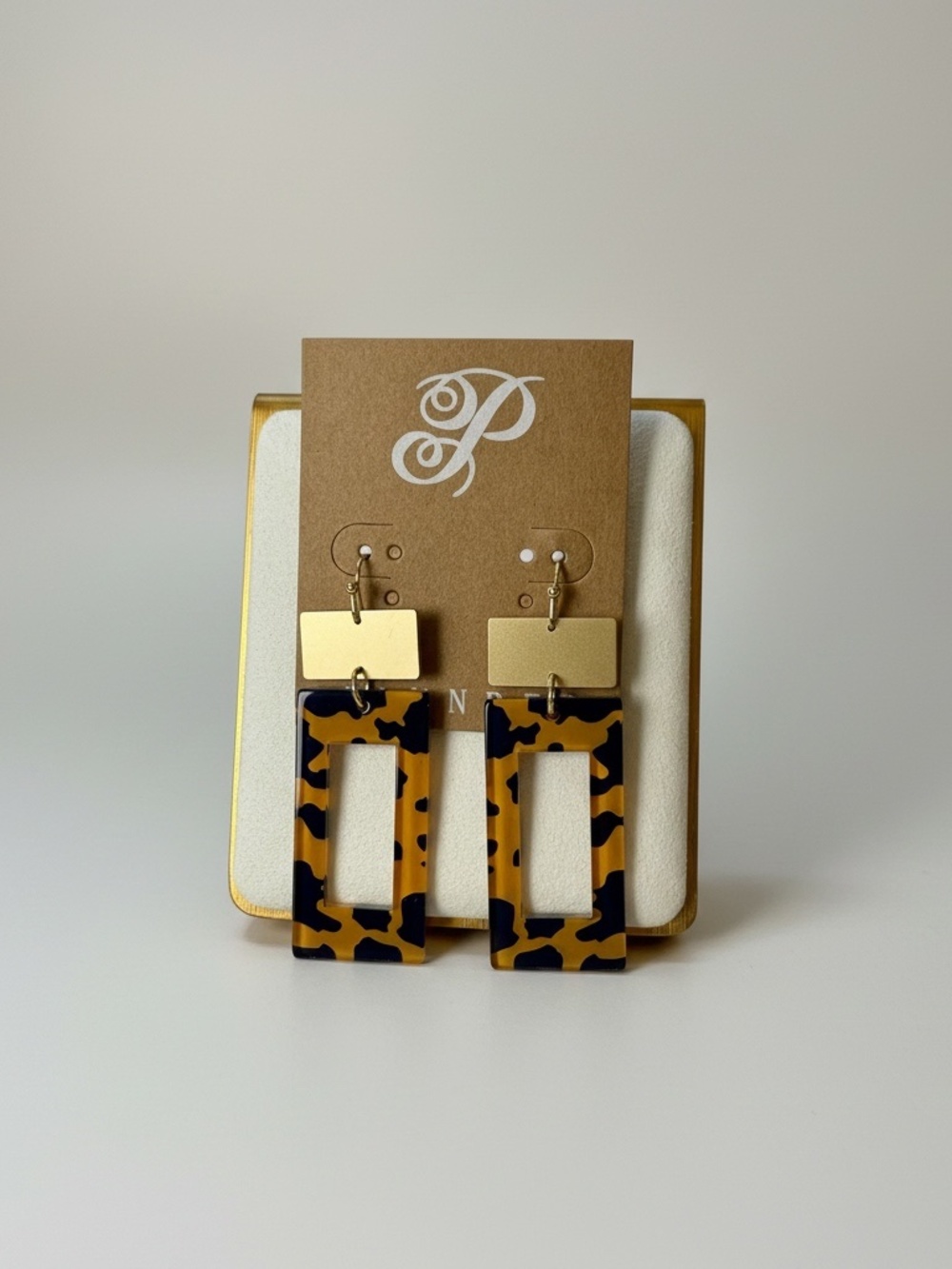New Plunder Leopard Animal Design Earrings in Gold Tone